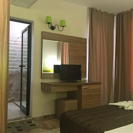 Tm Deluxe 호텔 써니비치